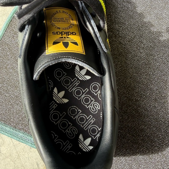 adidas Originals Samba OG - 10 - Picture 4 of 16